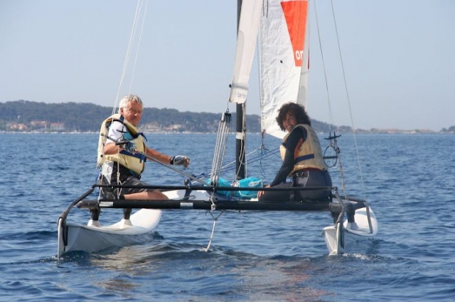  Navegación en catamarán Sanary 